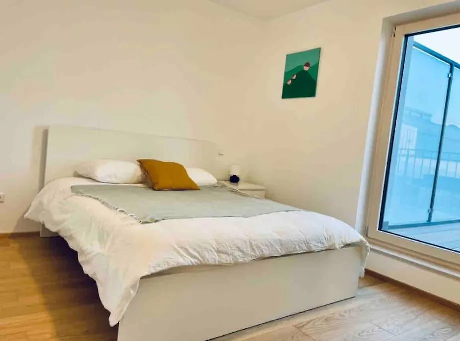 Luxury New Flat In Center With Terrace And Parking-142-99 Apartment Luxembourg